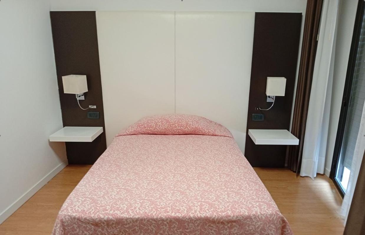 Tiby Hotel مودينا المظهر الخارجي الصورة